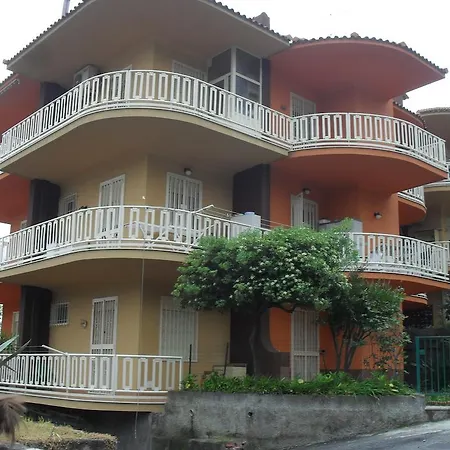 Апартаменты Casa Vacanze Acitrezza *